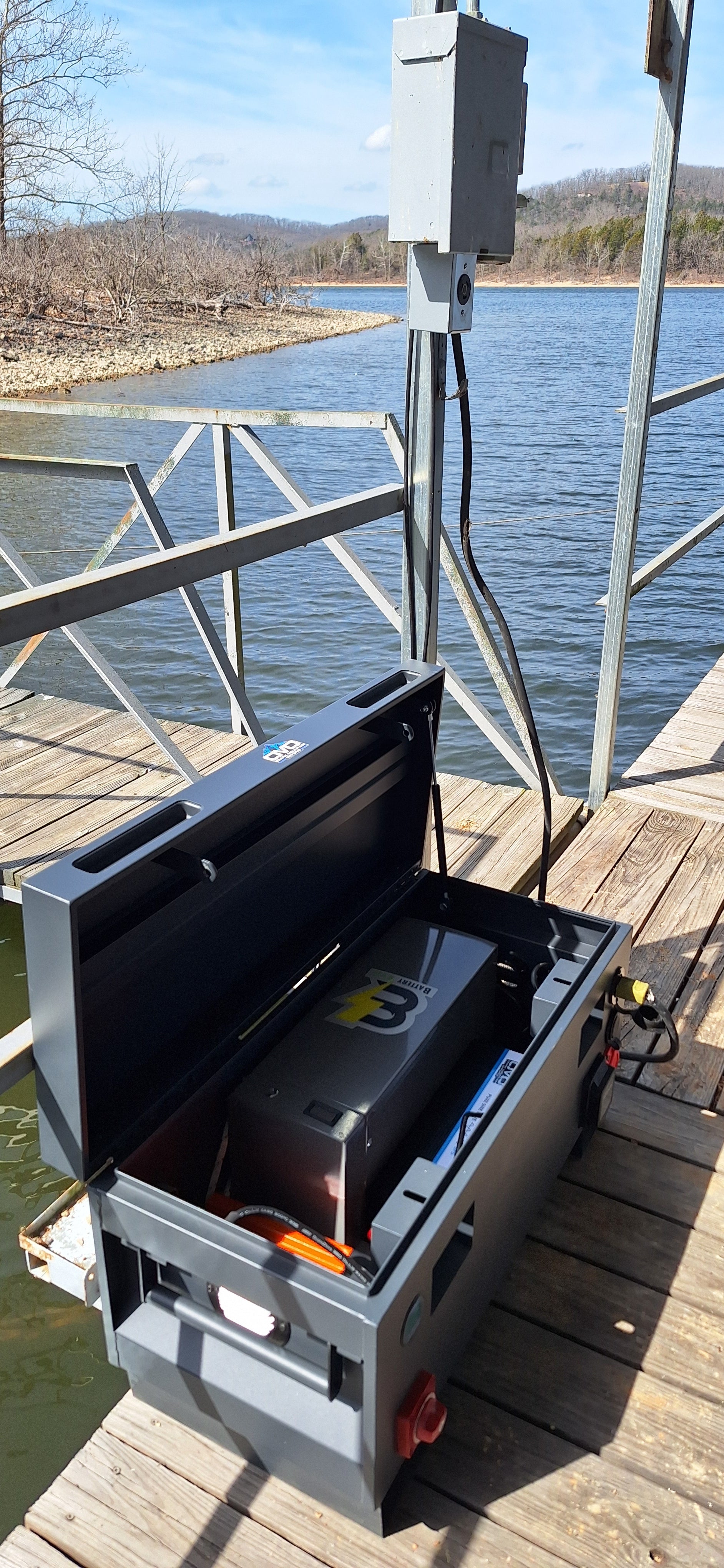 1.1KW Boat Dock Offgrid Solar Kit - Portable with Plug and Play Connections