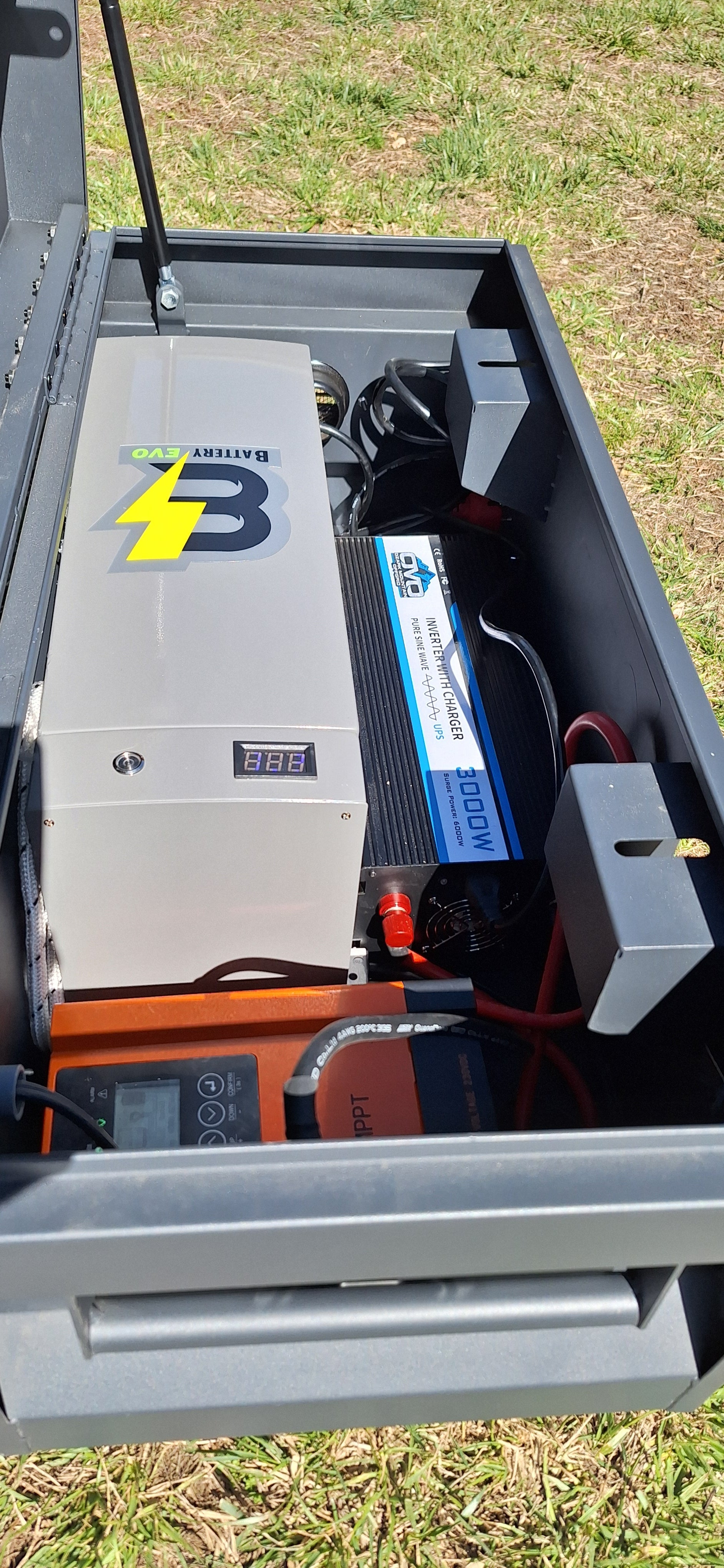 1.1KW Boat Dock Offgrid Solar Kit - Portable with Plug and Play Connections